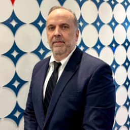 Luciano Carvalho